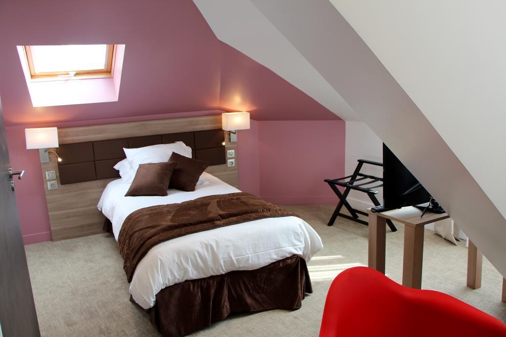 Hotel L'Esturgeon Poissy Pokoj fotografie