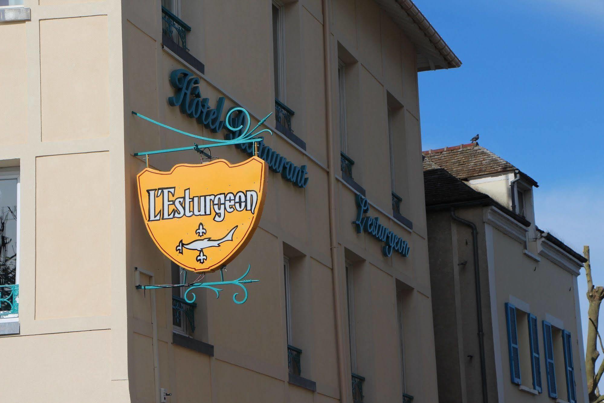 Hotel L'Esturgeon Poissy Exteriér fotografie